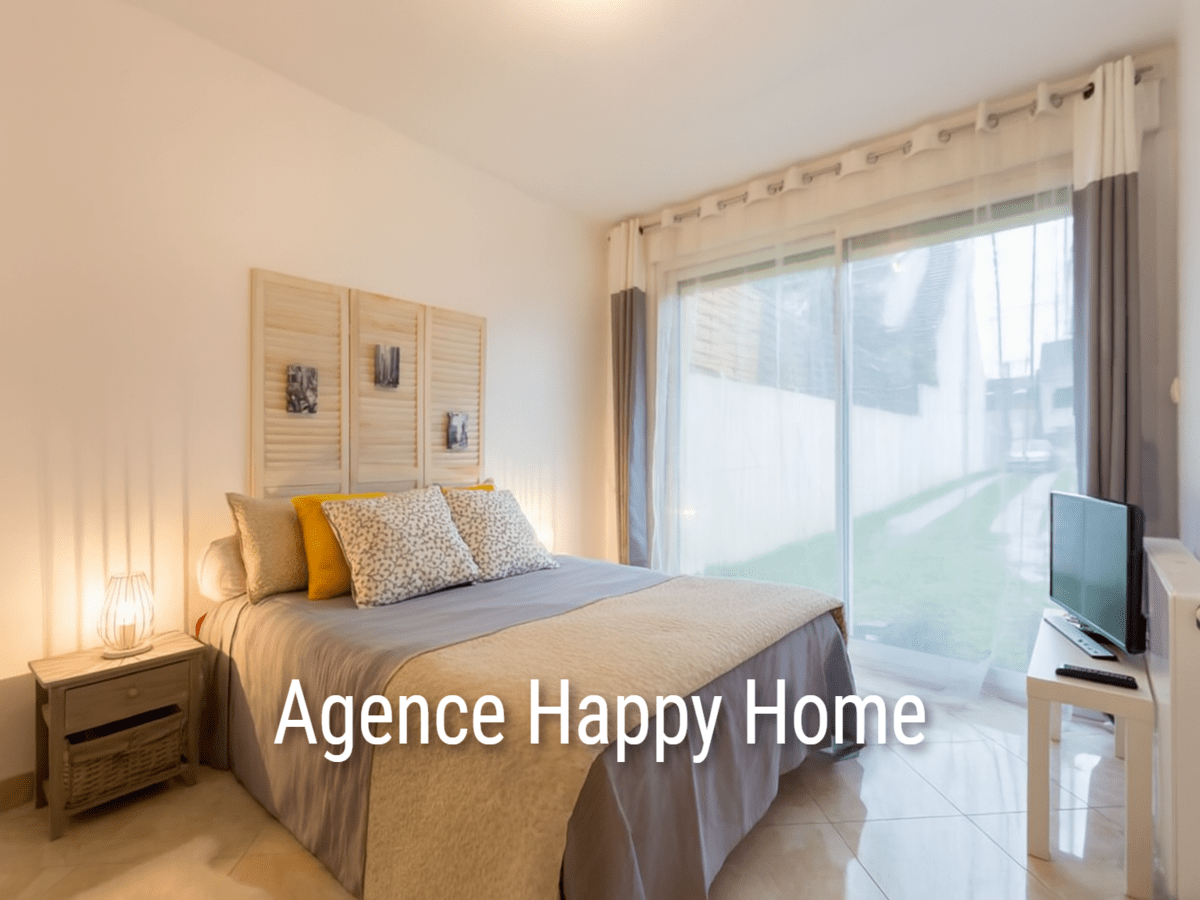 Chambre après home staging, tons gris et jaune modernes