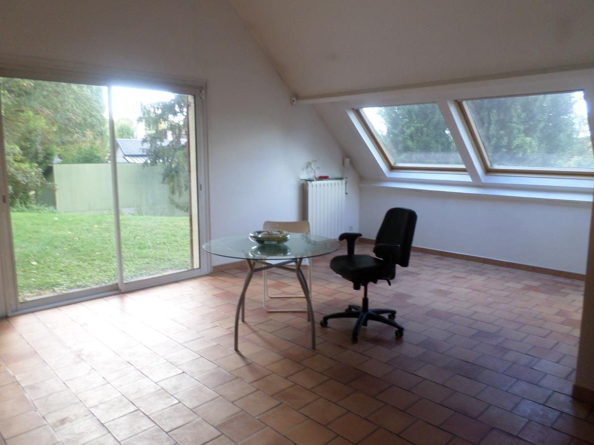 Salon vide avant le home staging – Eragny